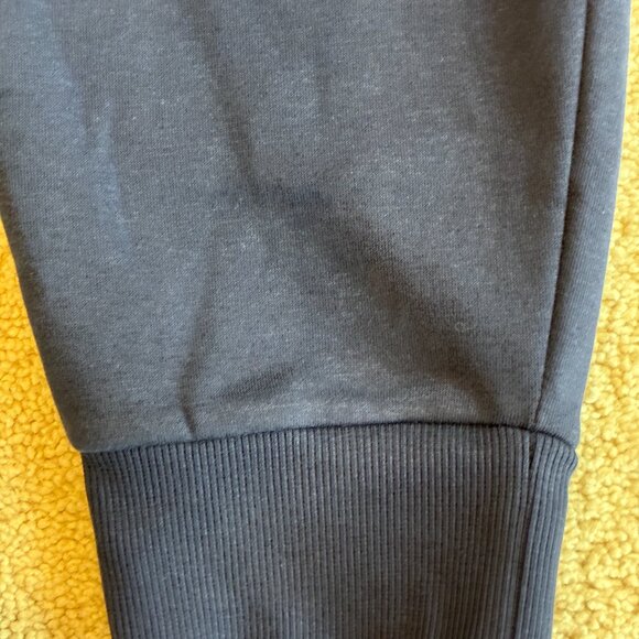 Under Armour Fleece Navy Blue Women's Sweatpants LIKE NEW Size X-Large - Picture 5 of 9